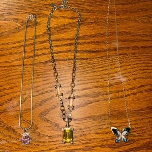 Lot of 3 necklaces